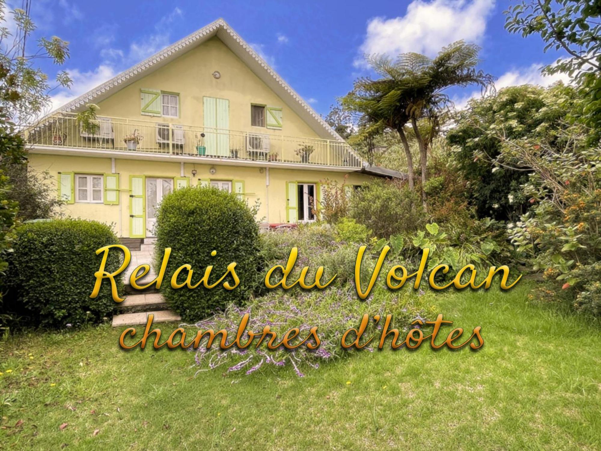 Relais Du Volcan Ла-Плен-де-Кафр Экстерьер фото